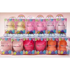 "Kiss Lovely" makeup puffs