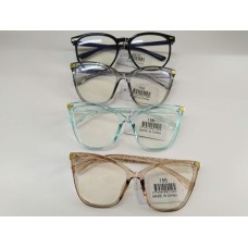 Cat-eye style eyeglasses 